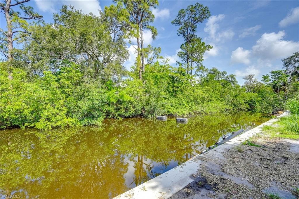 3384 Canal ST, NAPLES FL 34112-31