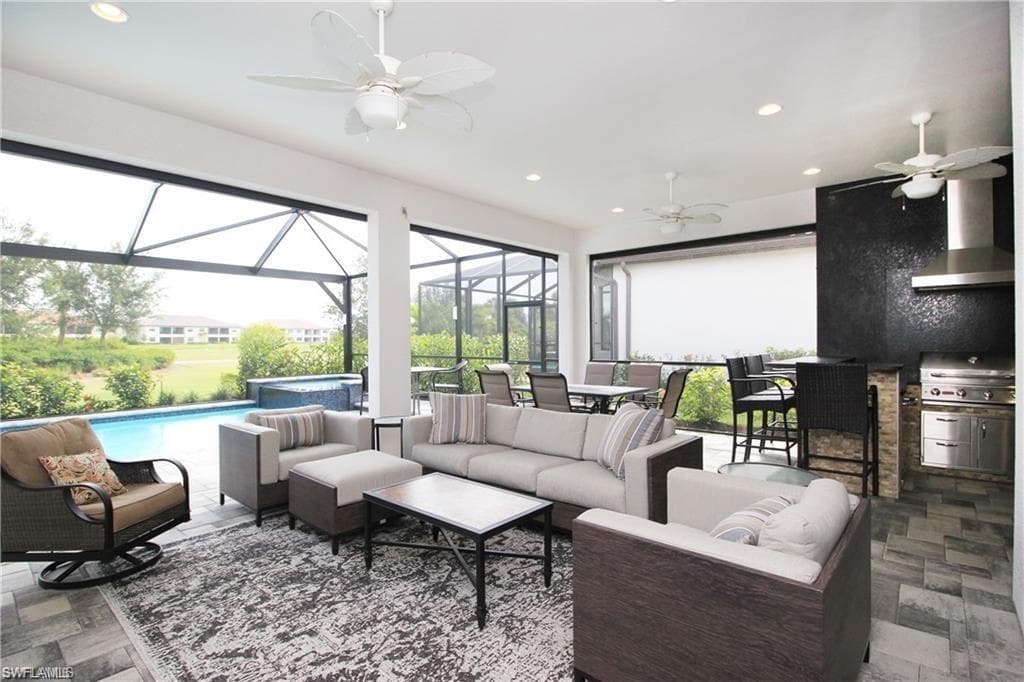 9456 Montelanico LOOP, NAPLES FL 34119-26