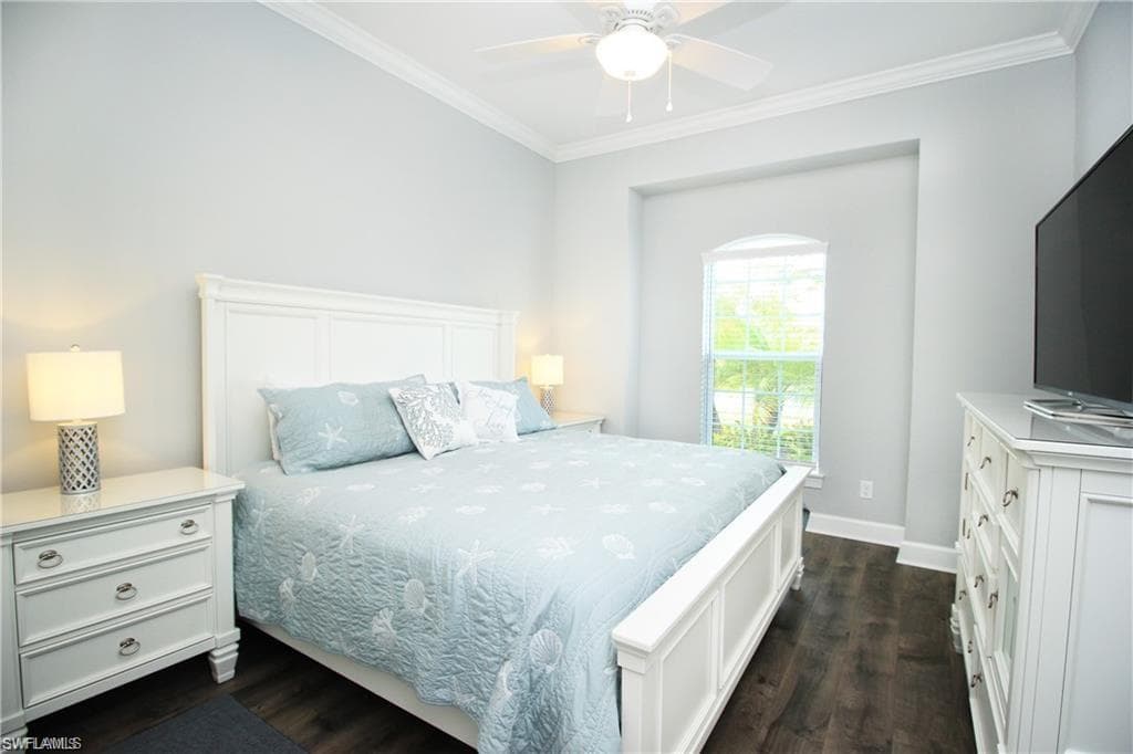 9456 Montelanico LOOP, NAPLES FL 34119-4