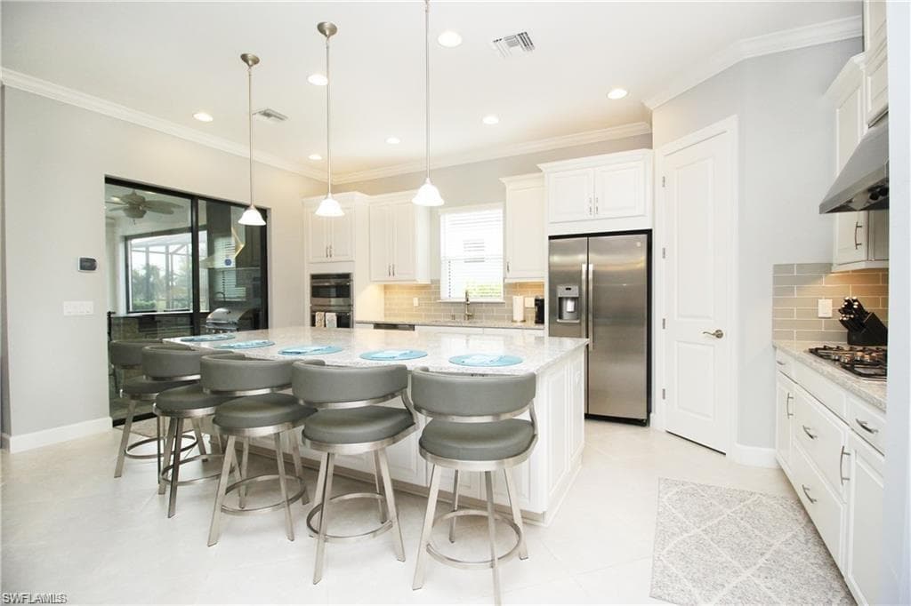 9456 Montelanico LOOP, NAPLES FL 34119-8