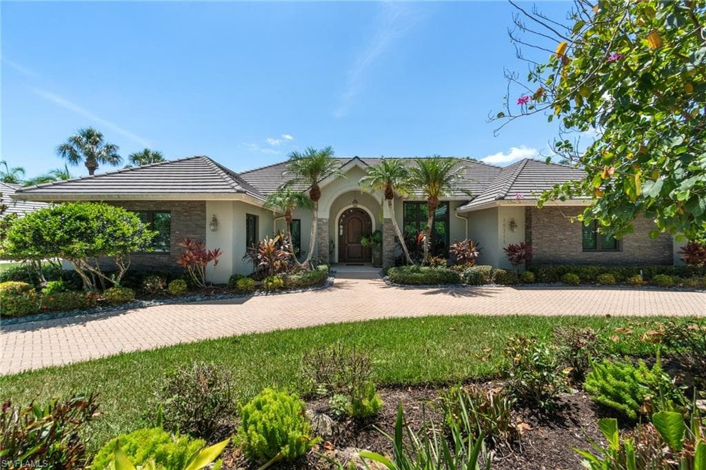 15311 Burnaby DR, NAPLES FL 34110-4