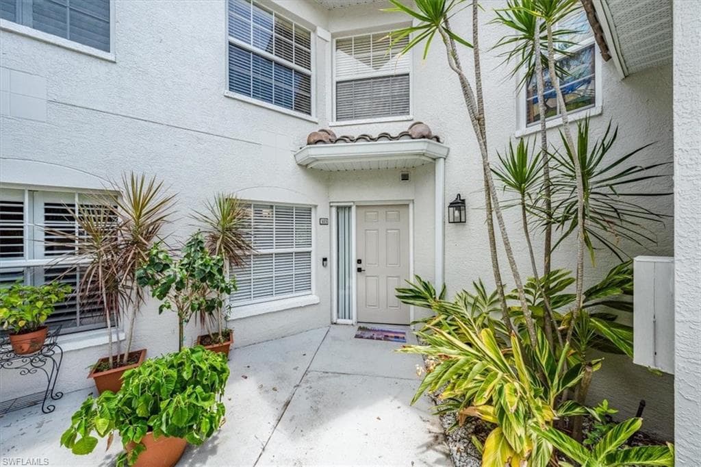 6914 Satinleaf RD N # 103, NAPLES FL 34109-23
