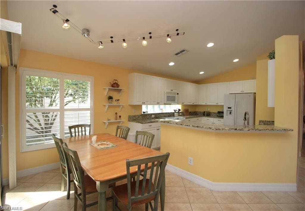 2322 Butterfly Palm DR, NAPLES FL 34119-2