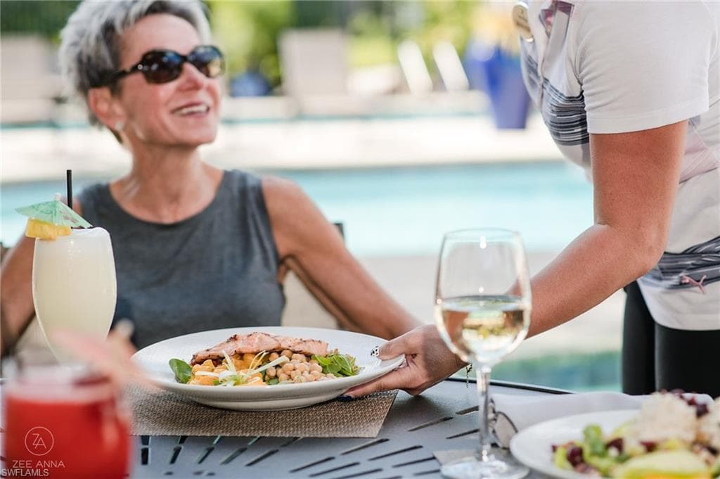 3425 Grand Cypress DR # 102, NAPLES FL 34119-47