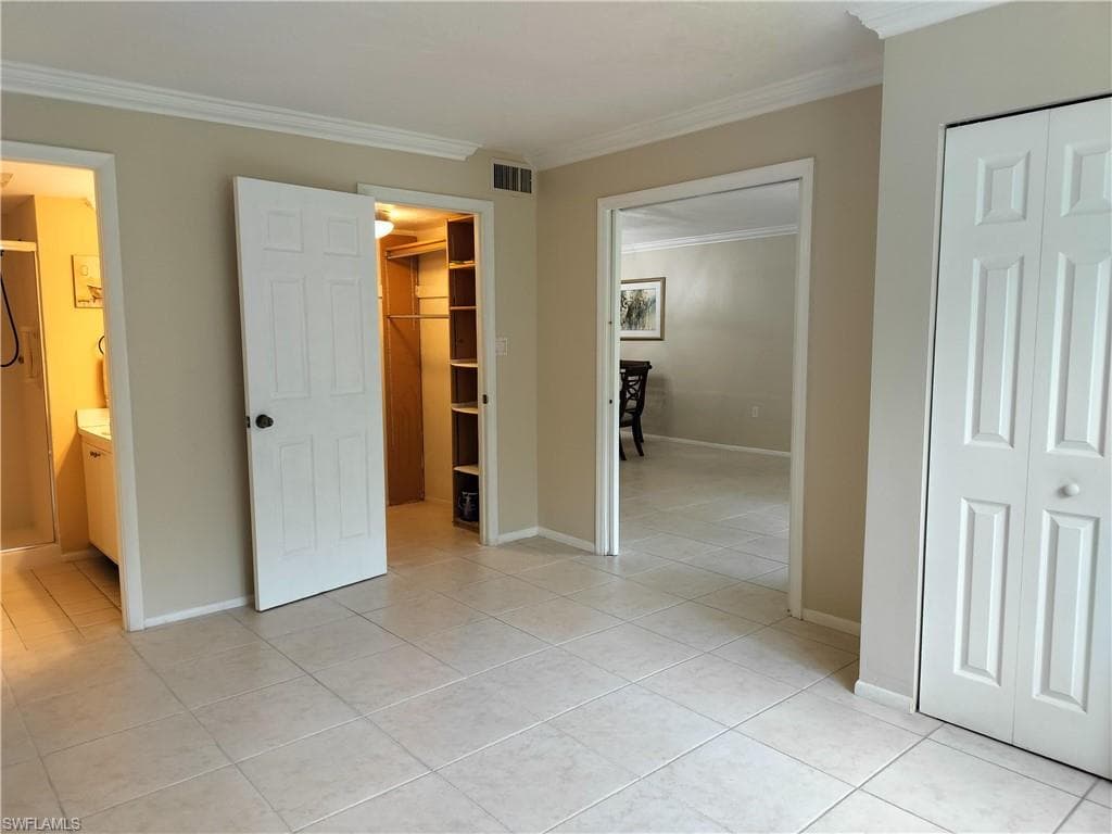 501 Forest Lakes BLVD # 102, NAPLES FL 34105-46
