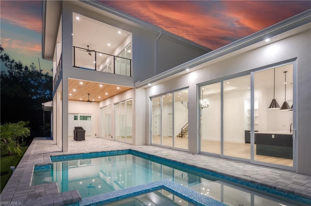 2854 Coach House WAY, NAPLES FL 34105-1