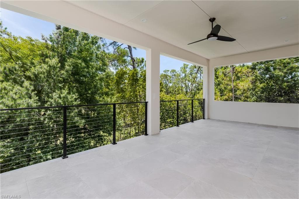 2854 Coach House WAY, NAPLES FL 34105-32