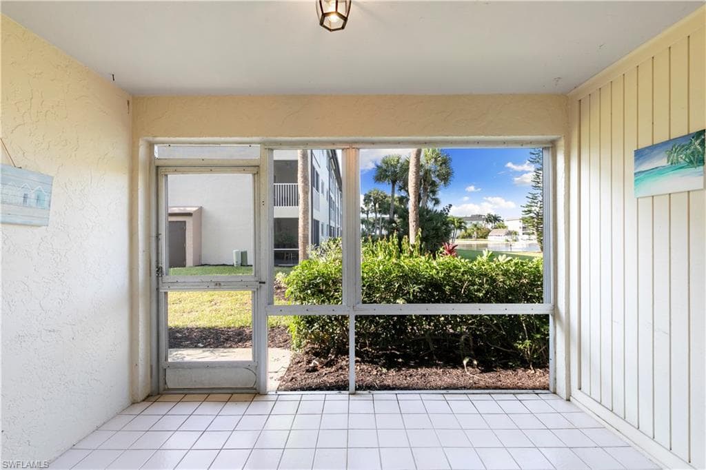 1008 Manatee RD # G103, NAPLES FL 34114-13