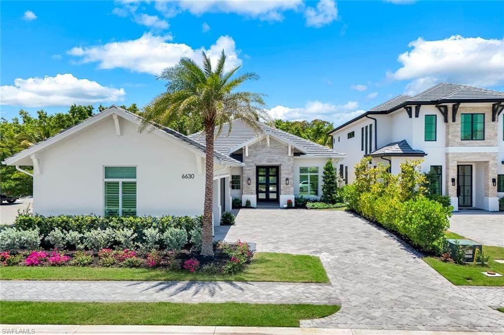 6630 Palisades AVE, NAPLES FL 34109-4