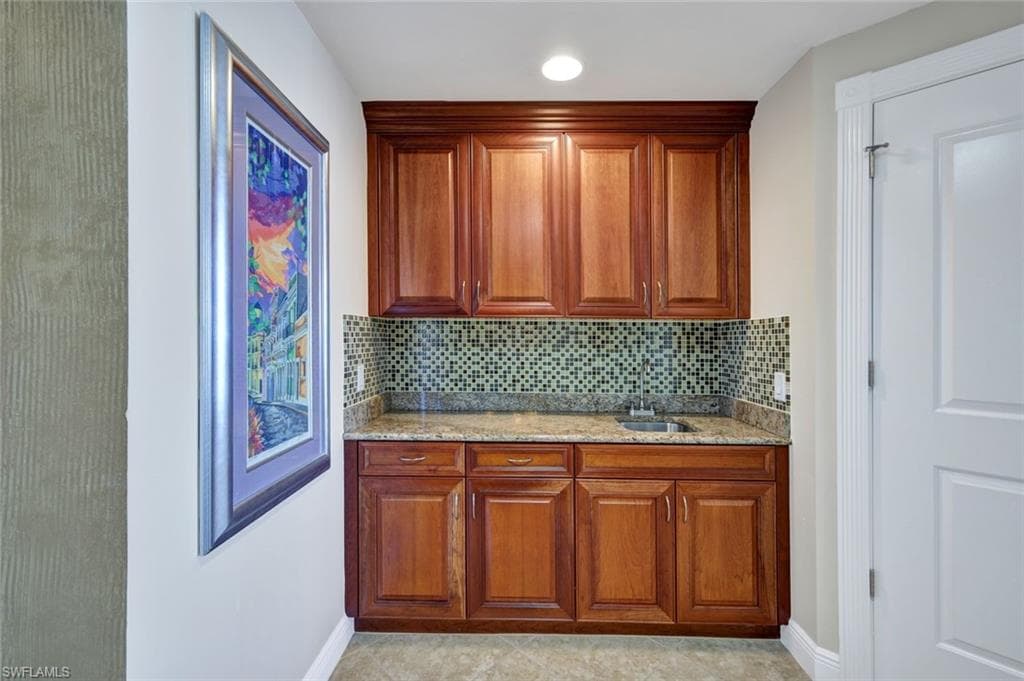 6081 Silver King BLVD 704-16