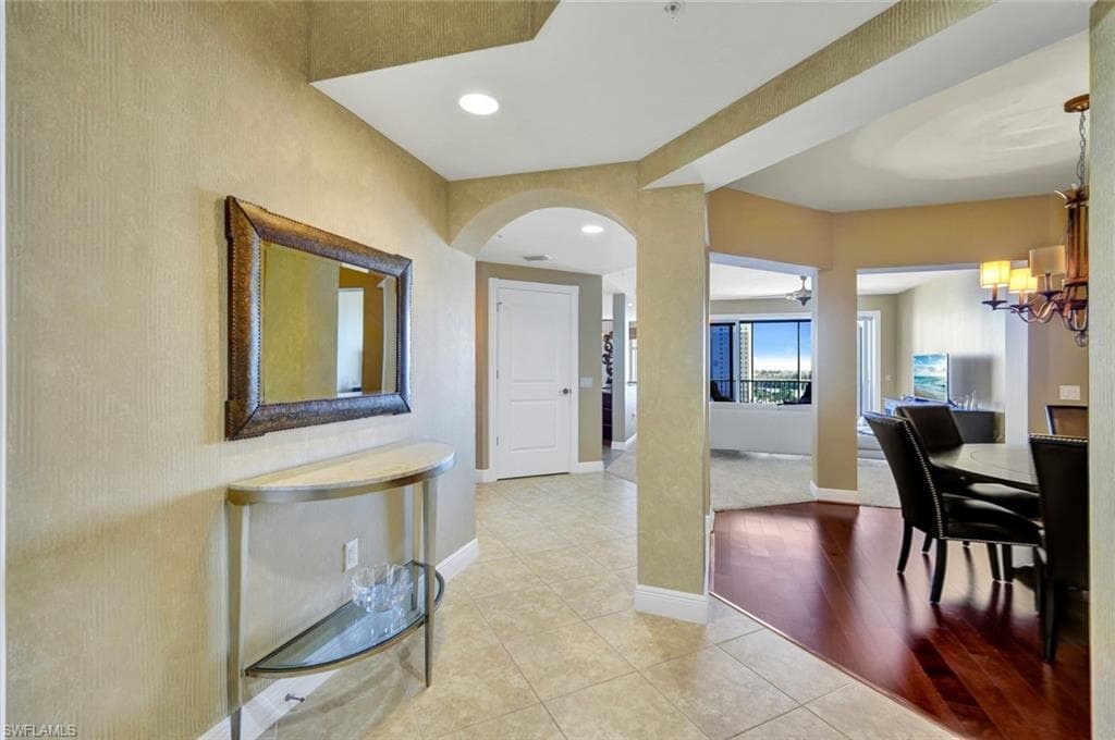 6081 Silver King BLVD 704-9