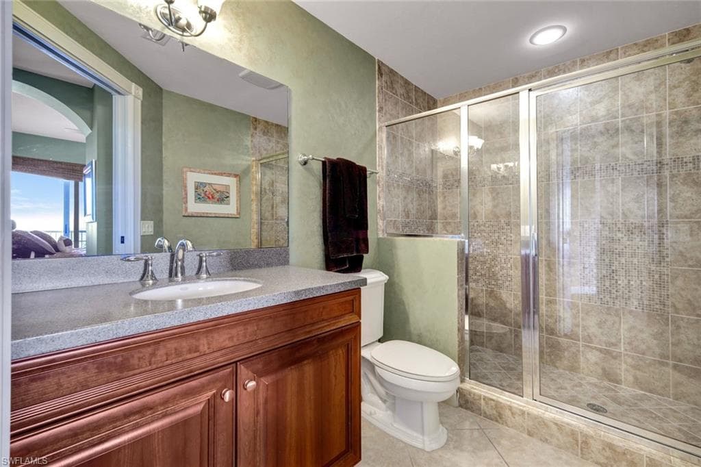 6081 Silver King BLVD 704-28