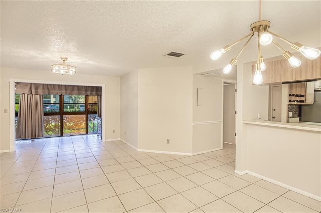 8061 S Woods CIR # 4, FORT MYERS FL 33919-11