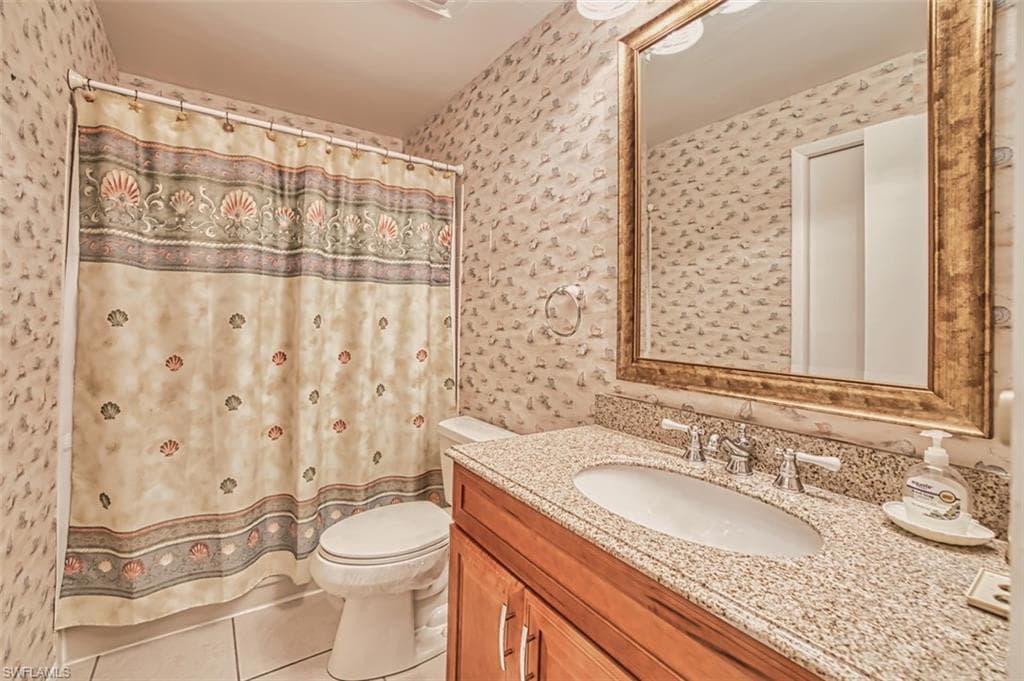 8061 S Woods CIR # 4, FORT MYERS FL 33919-25