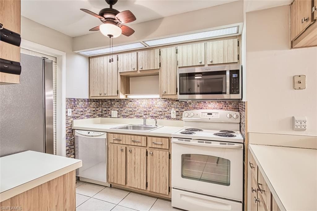 8061 S Woods CIR # 4, FORT MYERS FL 33919-6