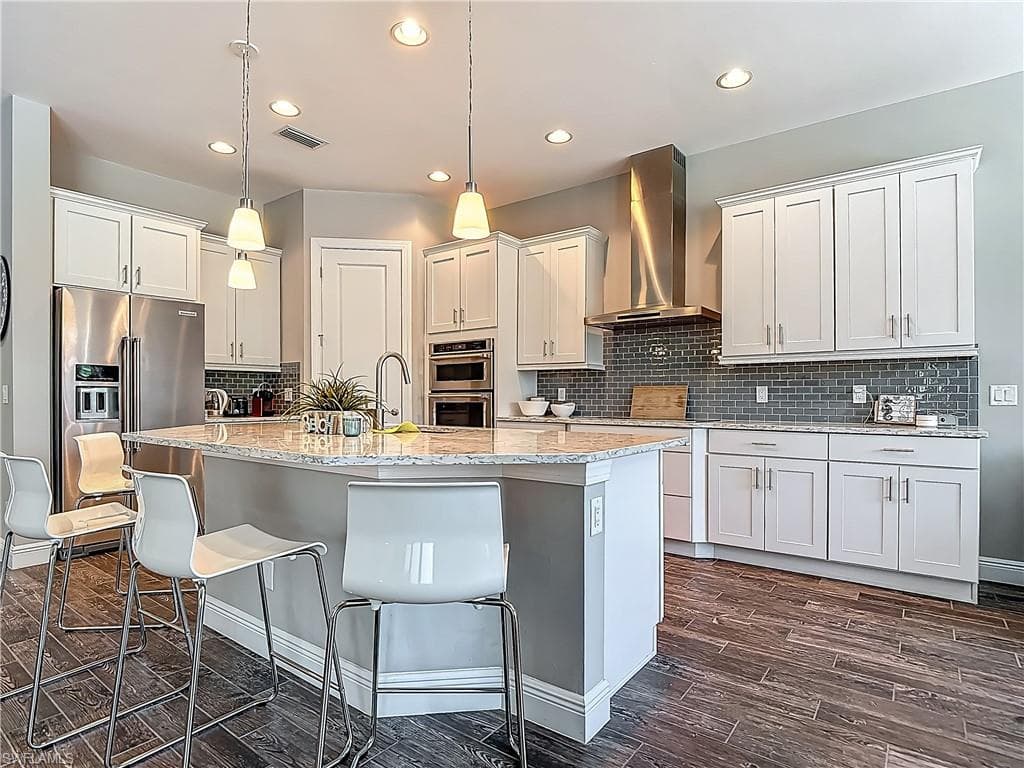4524 Tamarind WAY, NAPLES FL 34119-15
