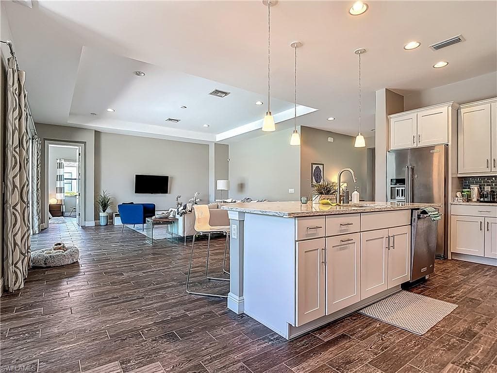 4524 Tamarind WAY, NAPLES FL 34119-10