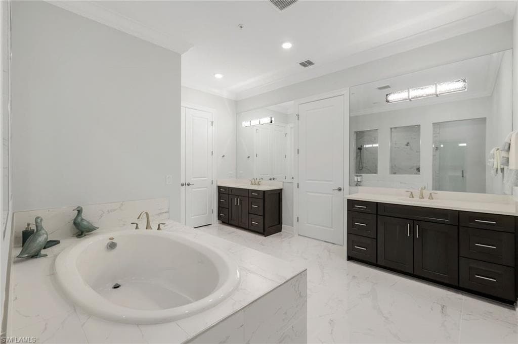 2488 Breakwater WAY # 201, NAPLES FL 34112-16