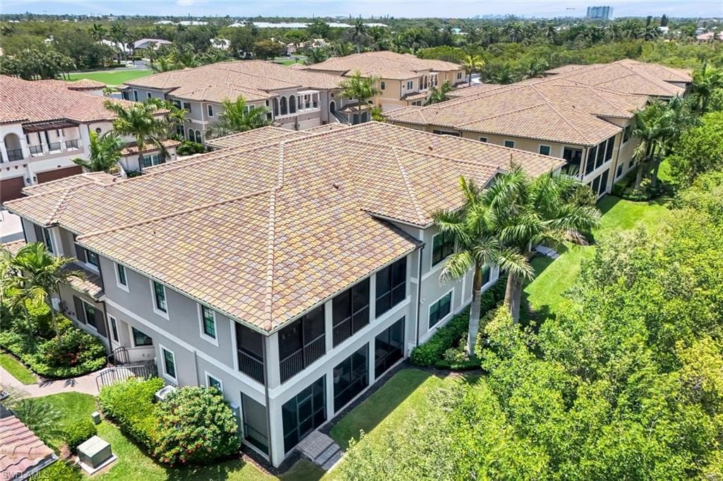 2488 Breakwater WAY # 201, NAPLES FL 34112-31