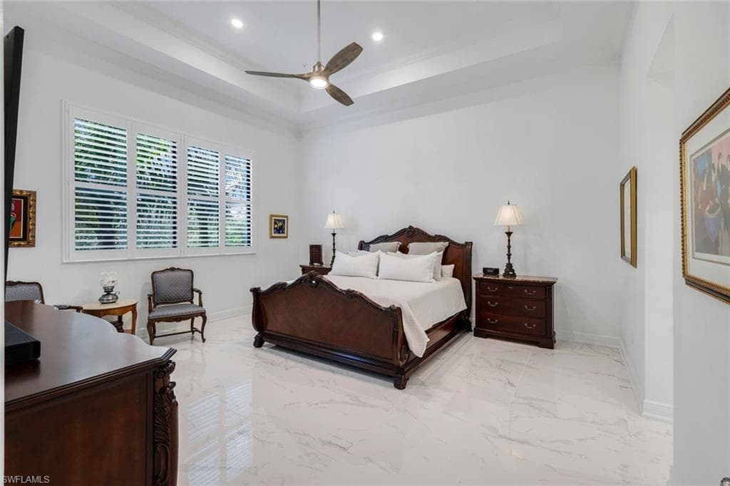 2488 Breakwater WAY # 201, NAPLES FL 34112-13