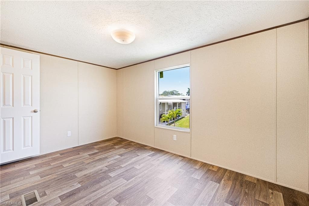 20751 Garden DR, ESTERO FL 33928-14