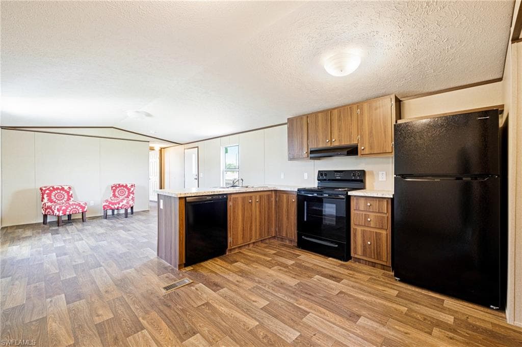20751 Garden DR, ESTERO FL 33928-7