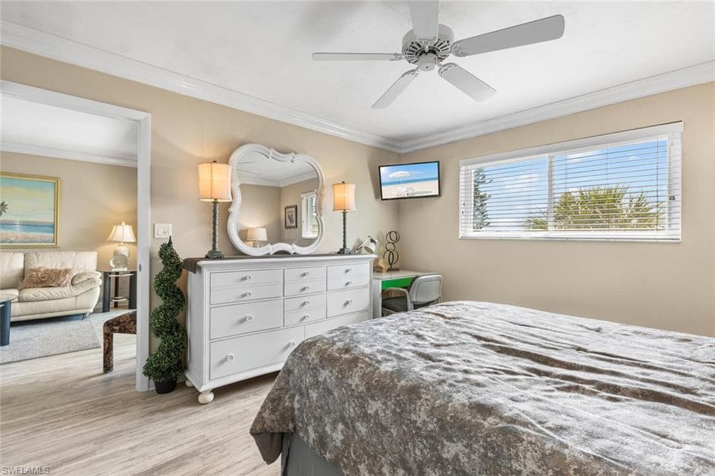 1004 Manatee RD # H306, NAPLES FL 34114-15