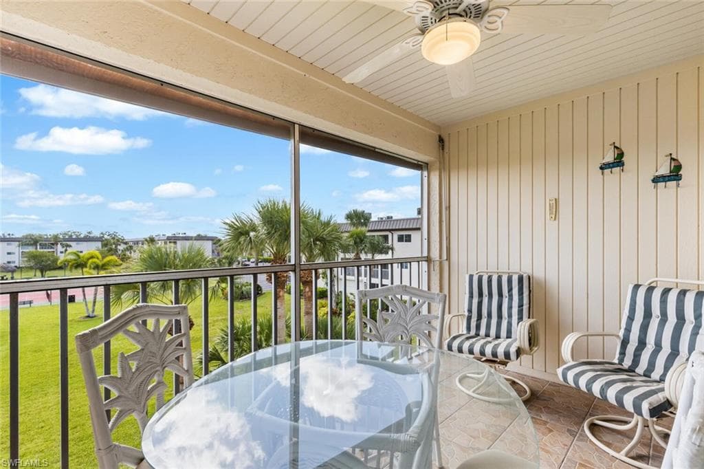 1004 Manatee RD # H306, NAPLES FL 34114-25