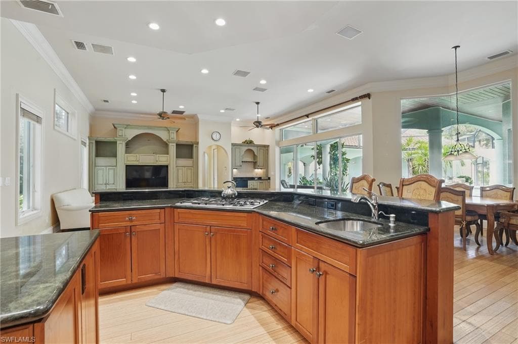 12291 Colliers Reserve DR, NAPLES FL 34110-19