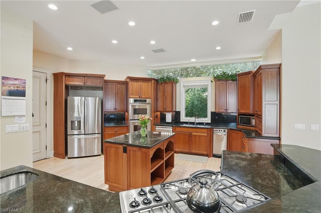 12291 Colliers Reserve DR, NAPLES FL 34110-17