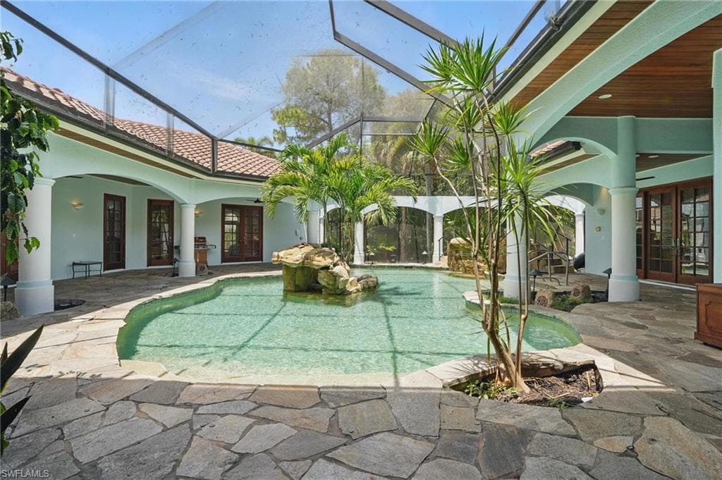 12291 Colliers Reserve DR, NAPLES FL 34110-36