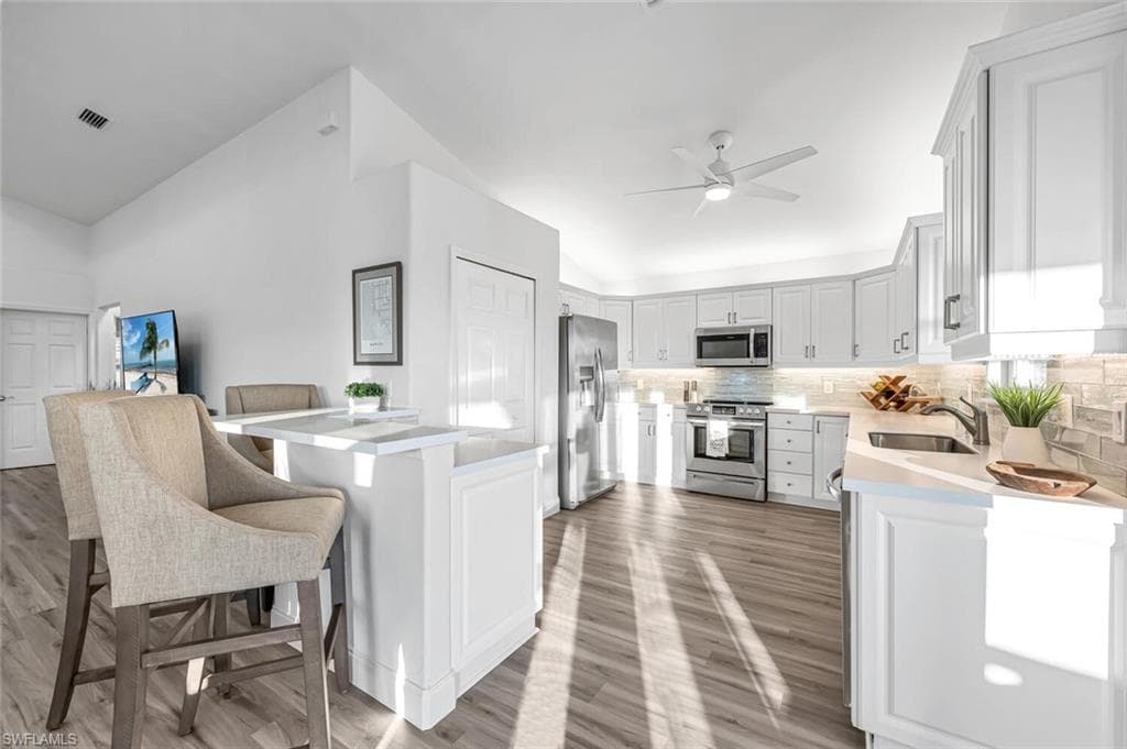 2736 Gulfview DR, NAPLES FL 34112-9