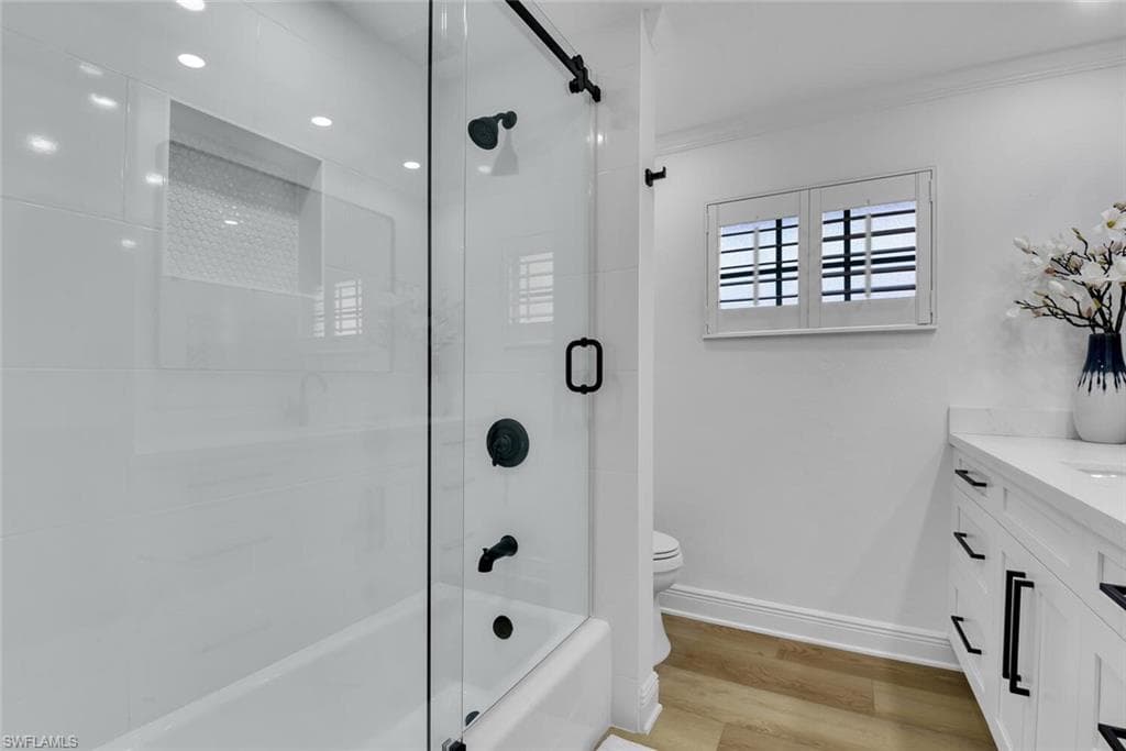 740 Park Shore DR-21