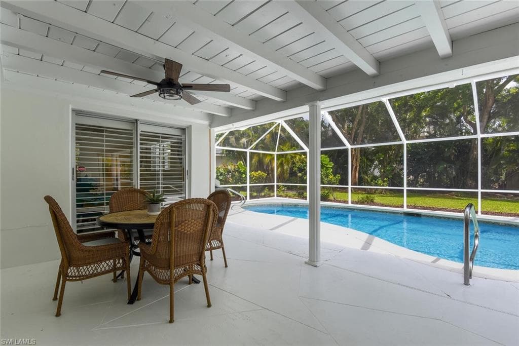 740 Park Shore DR-29