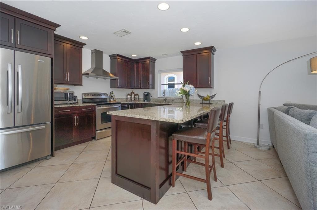 768 96th AVE N, NAPLES FL 34108-8