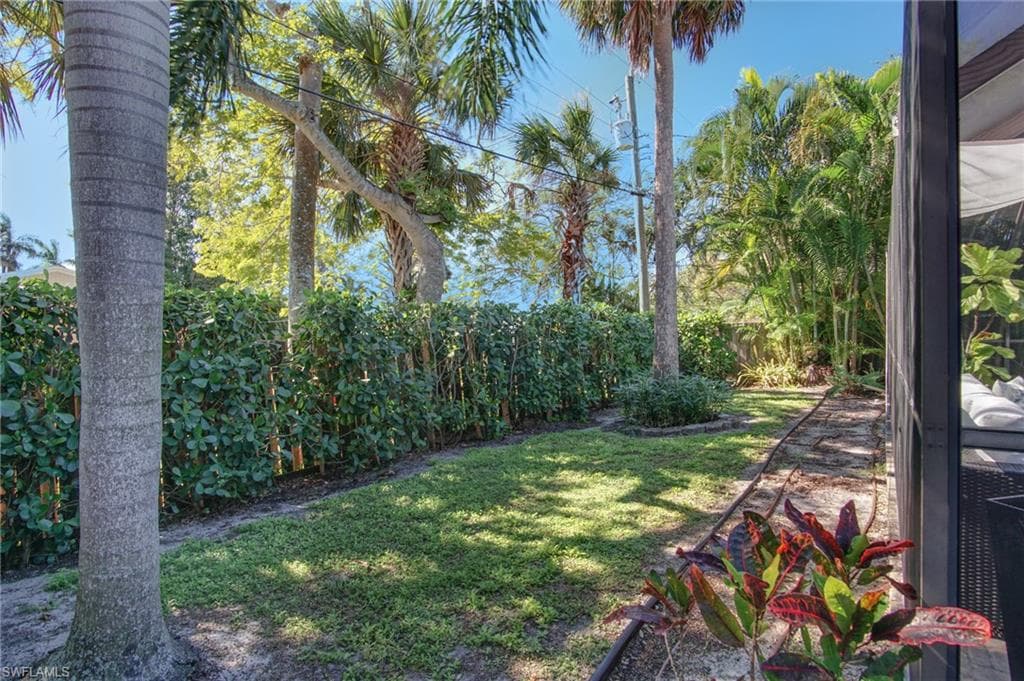 768 96th AVE N, NAPLES FL 34108-30