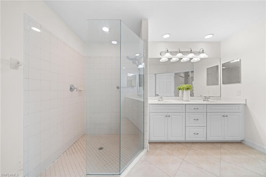 1630 Tarpon Bay DR S 102-27