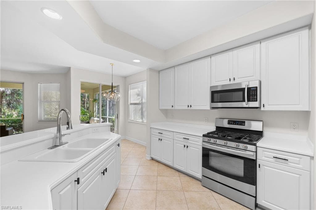 1630 Tarpon Bay DR S 102-19