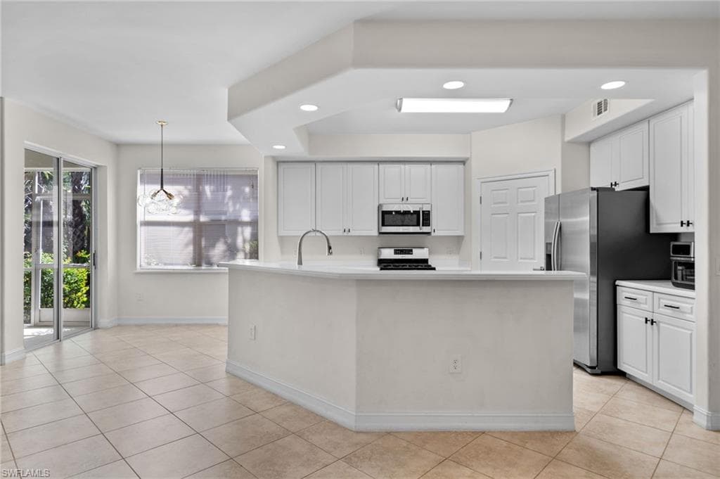 1630 Tarpon Bay DR S 102-14