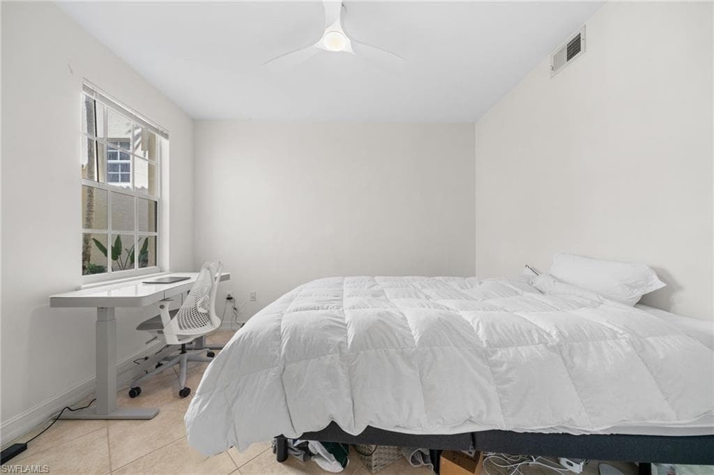 1630 Tarpon Bay DR S 102-30
