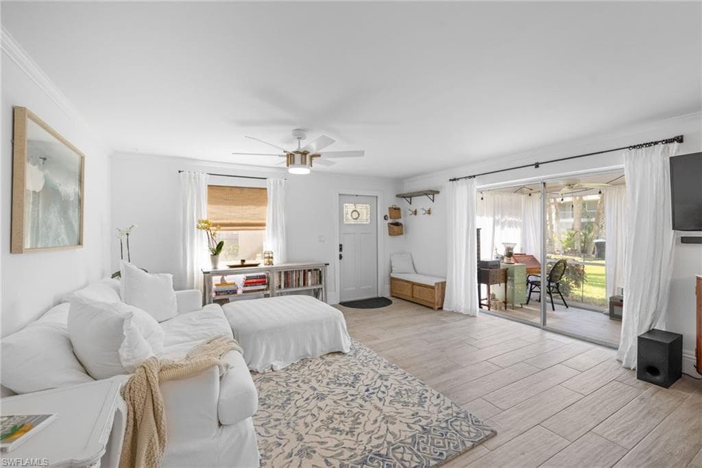 1549 SANDPIPER ST # 39, NAPLES FL 34102-11