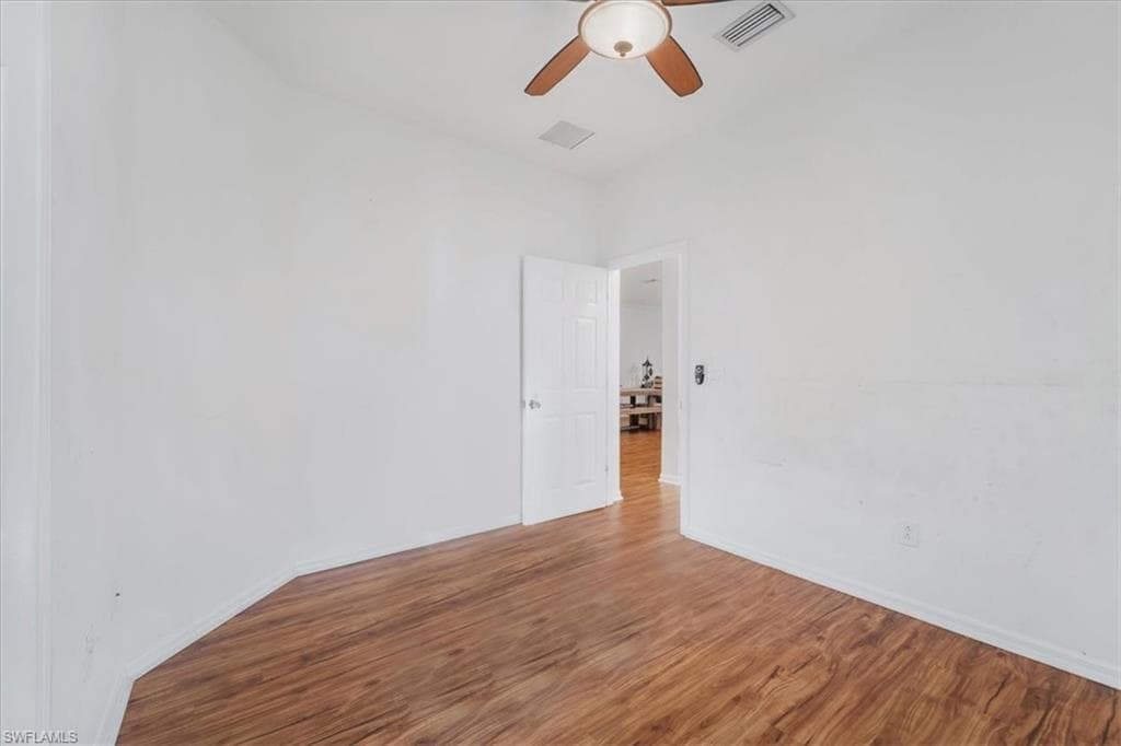 9052 Glenforest DR, NAPLES FL 34120-9