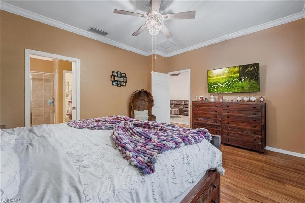 9052 Glenforest DR, NAPLES FL 34120-13