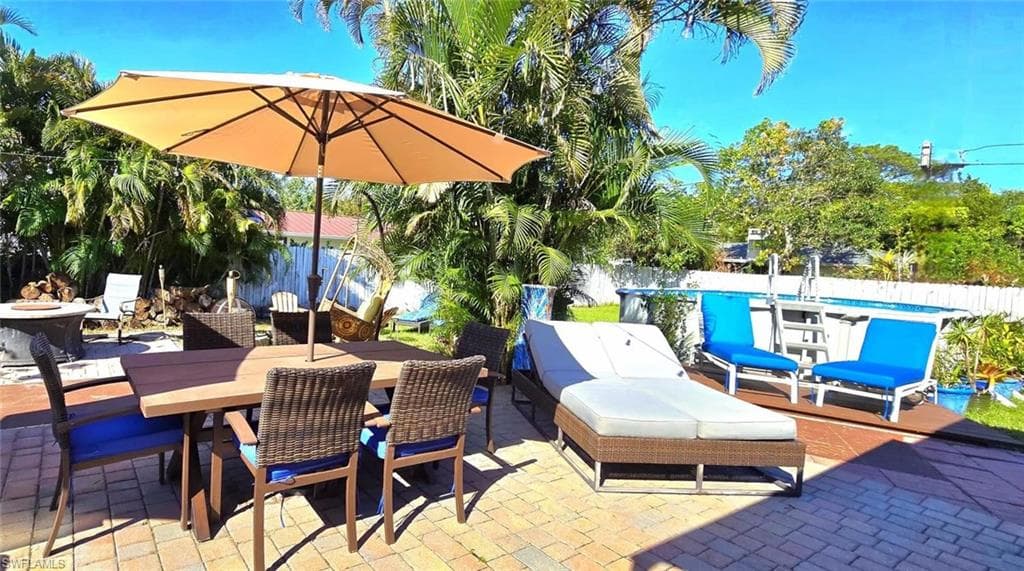 3601 Seagrape AVE, NAPLES FL 34104-4