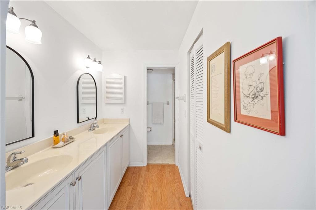 4241 Chantelle DR # D201, NAPLES FL 34112-8