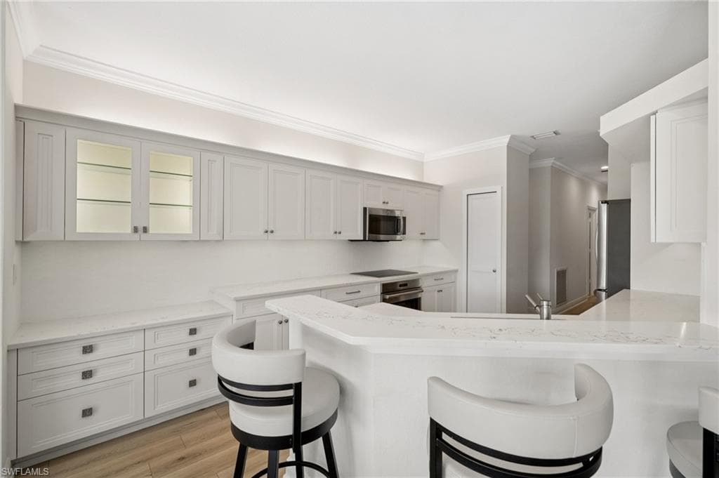 13180 Hamilton Harbour DR # E1, NAPLES FL 34110-11