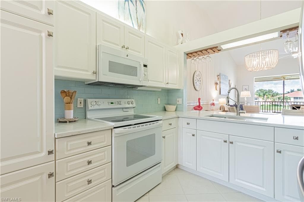 260 Robin Hood CIR 202-6