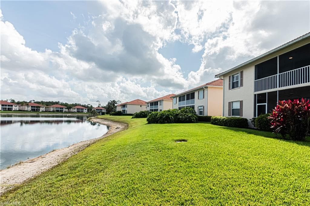 260 Robin Hood CIR 202-2