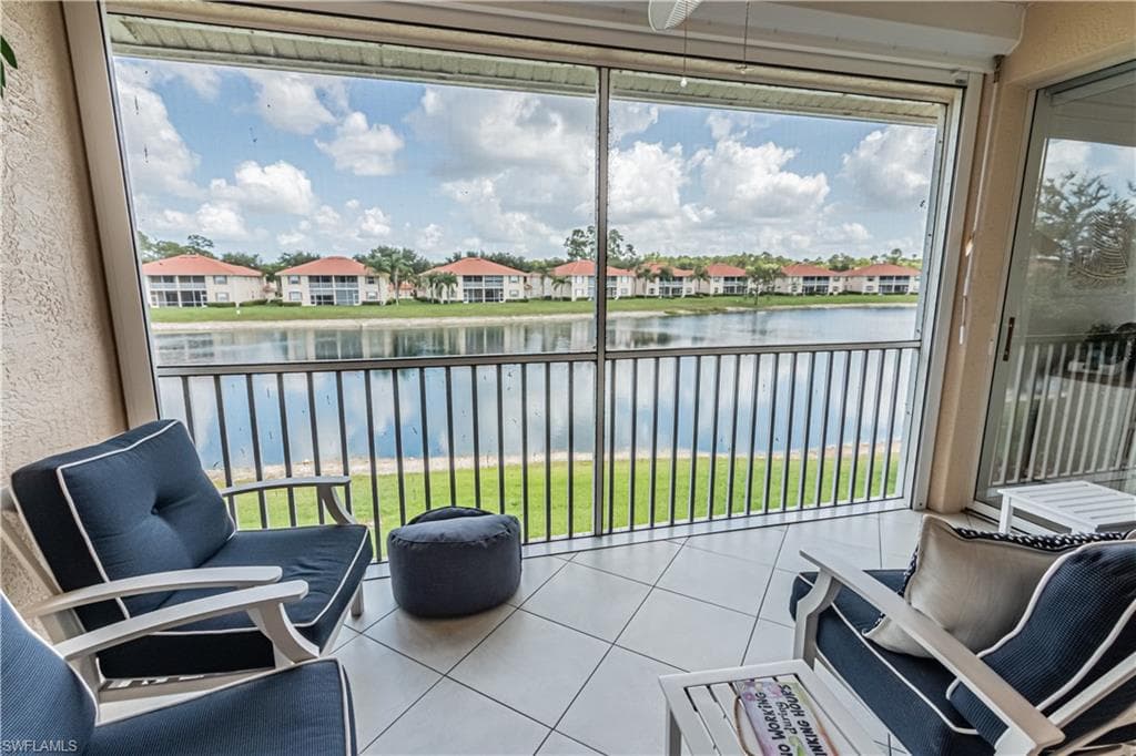 260 Robin Hood CIR 202-19