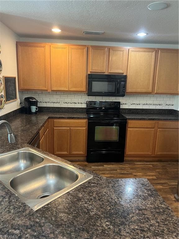 6361 Brant Bay BLVD # 101, NORTH FORT MYERS FL 33917-7